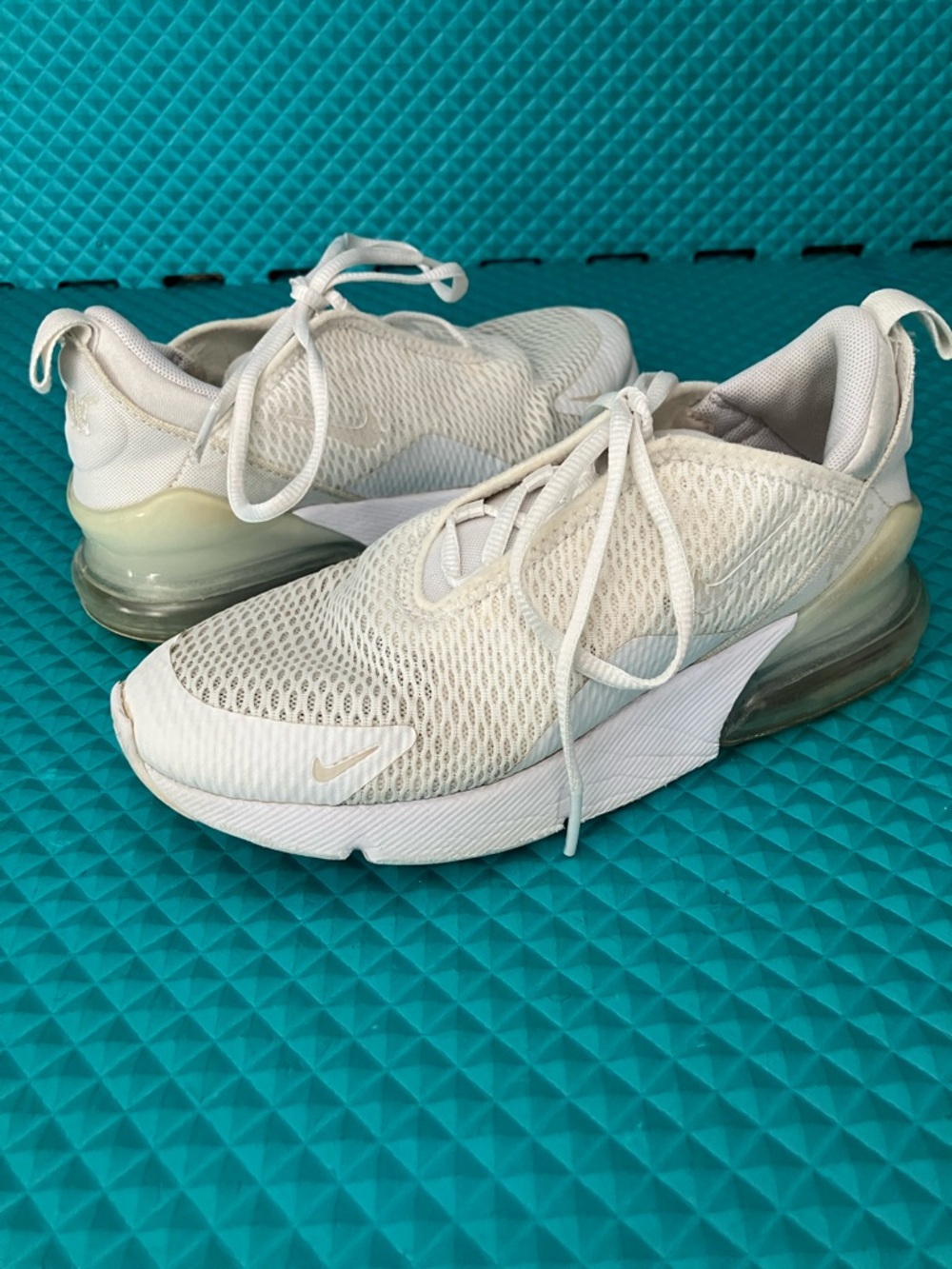 NIKE Air Max 270 Kids Unisex All White Sneakers | 2.5Y